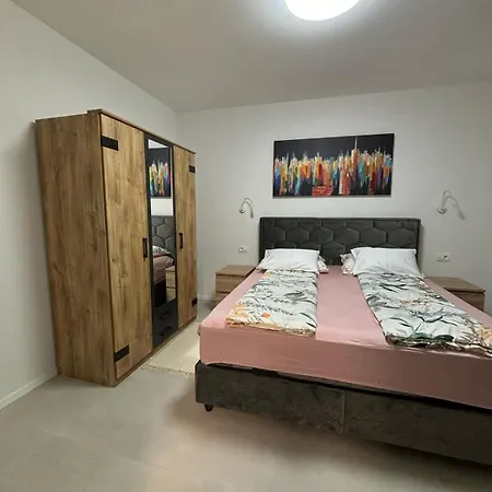 Lux Gostinjska kuća